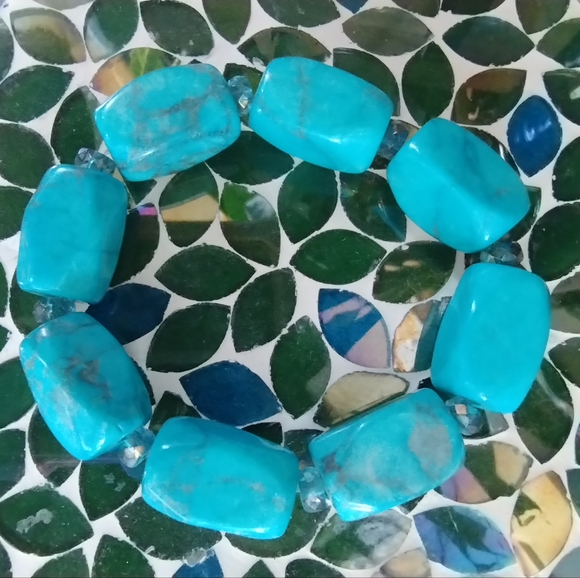 Turquoise Style Chunky Beaded Bracelet - Picture 2 of 16